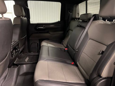 Certified 2022 Chevrolet Silverado 1500 ZR2 w/ Technology Package AWD/4WD image 14