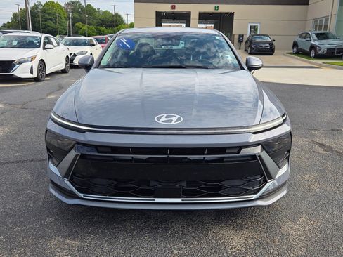 Certified 2026 Hyundai Sonata SE FWD image 2