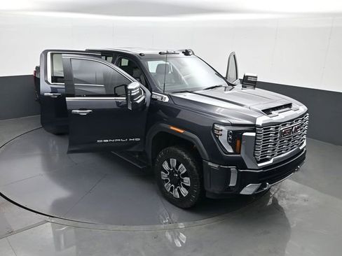 Certified 2024 GMC Sierra 2500 Denali w/ Denali Reserve Package image 29