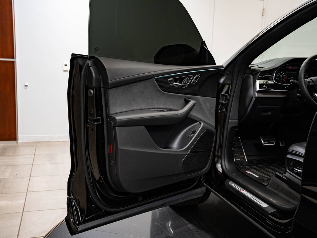 Used 2025 Audi RS Q8 performance AWD/4WD image 27