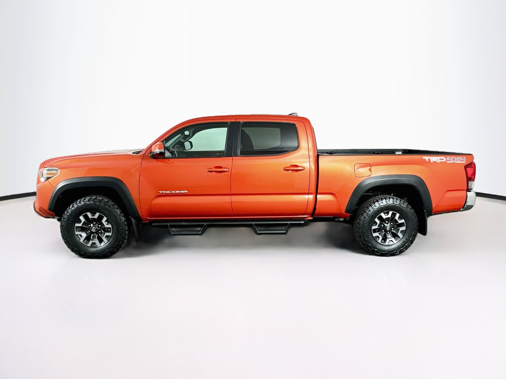 Used 2016 Toyota Tacoma TRD Off-Road w/ Towing Package AWD/4WD image 4