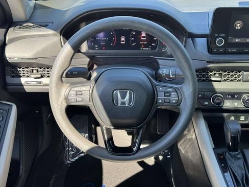 Used 2023 Honda Accord EX image 13