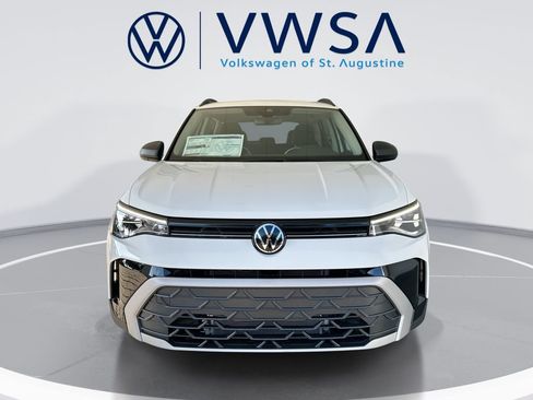 Certified 2025 Volkswagen Taos S FWD image 3