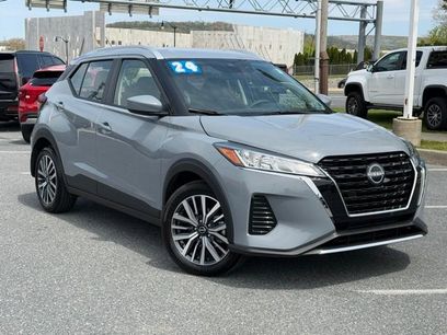 Used 2024 Nissan Kicks SV