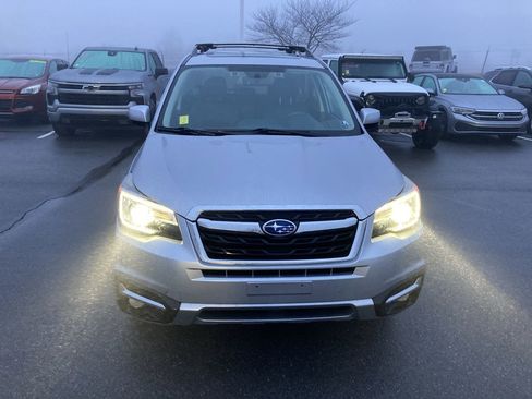 Used 2017 Subaru Forester 2.5i Limited image 2