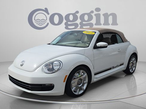 Used 2013 Volkswagen Beetle 2.5 FWD image 1