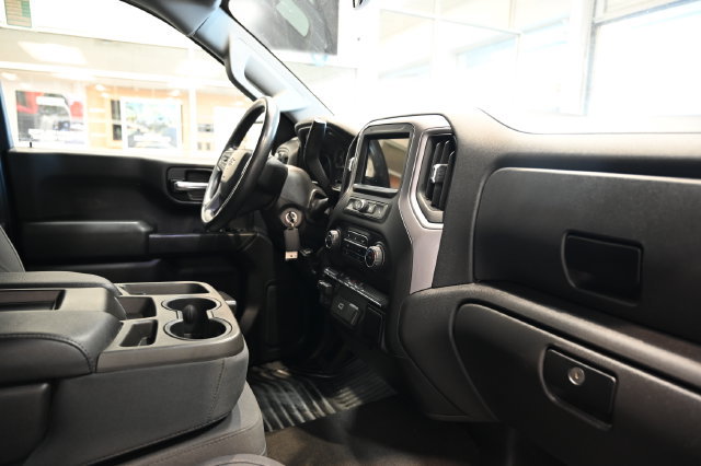 Used 2019 Chevrolet Silverado 1500 Custom Trail Boss w/ Custom Convenience Package AWD/4WD image 14
