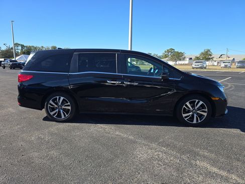 Used 2022 Honda Odyssey Touring image 3