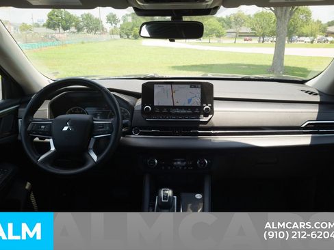 Used 2024 Mitsubishi Outlander SE FWD image 20