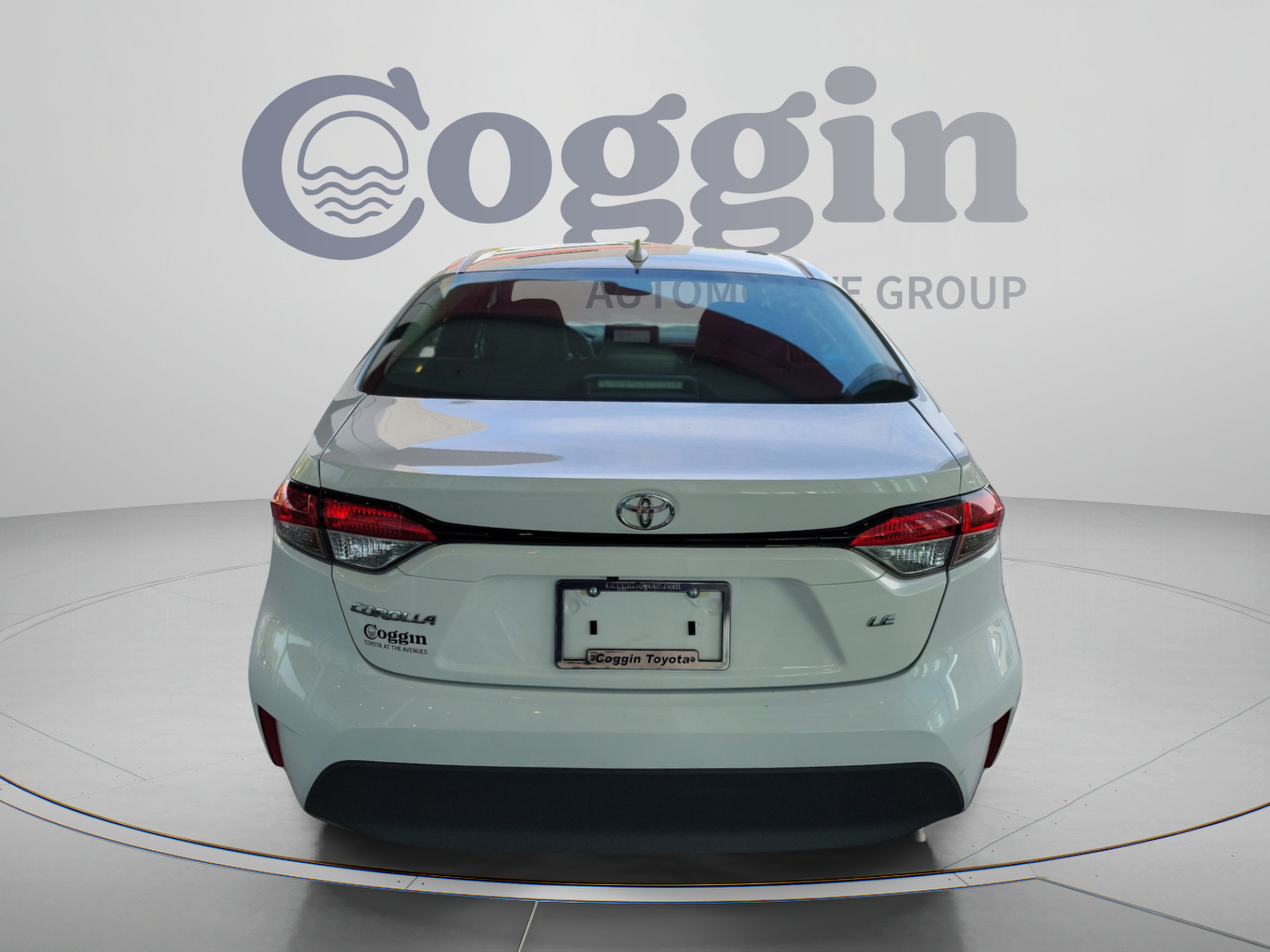 Used 2024 Toyota Corolla LE FWD image 4