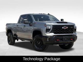 Used 2025 Chevrolet Silverado 2500 ZR2 w/ Technology Package AWD/4WD video 2