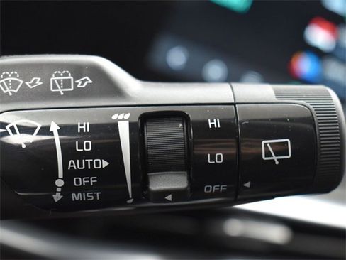 Certified 2025 Kia Sorento SX Prestige image 32