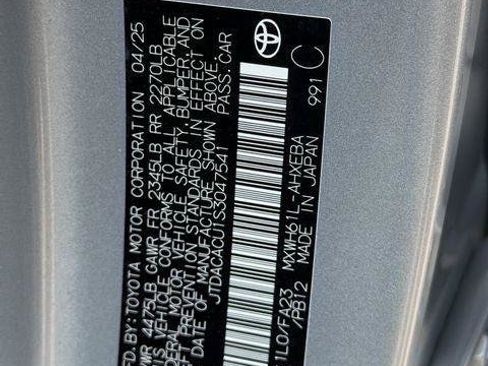 Certified 2025 Toyota Prius Plug-In Hybrid FWD image 26