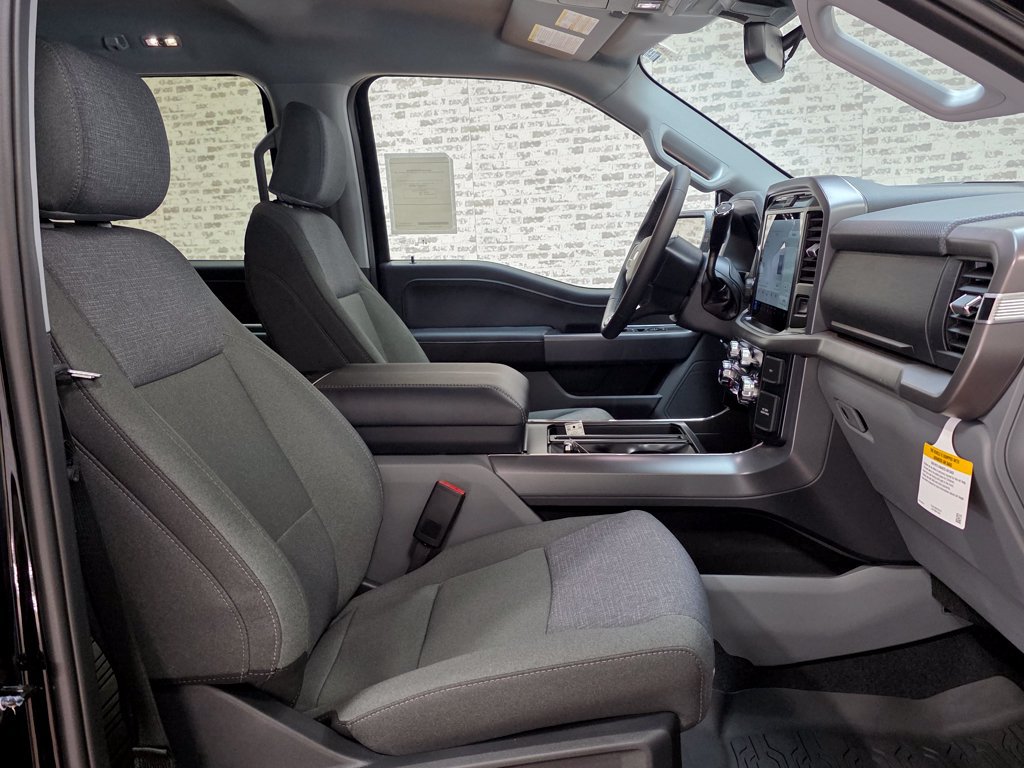 New 2026 Ford F150 XLT w/ Equipment Group 302A MID AWD/4WD image 12