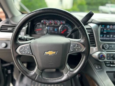 Used 2019 Chevrolet Tahoe LT image 18