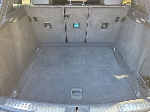 Used 2017 Porsche Macan image 11