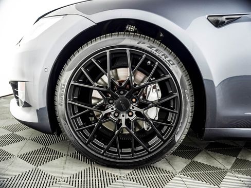 Used 2019 Tesla Model S AWD image 4