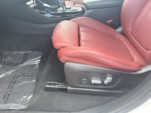 Used 2024 BMW X3 sDrive30i w/ Premium Package image 19