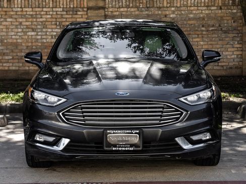 Used 2017 Ford Fusion Titanium image 10