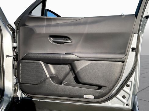 Used 2026 Lexus UX 300h FWD w/ Accessory Package (Z2) image 21