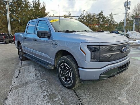 Used 2022 Ford F150 Lightning XLT w/ Tow Technology Package image 3