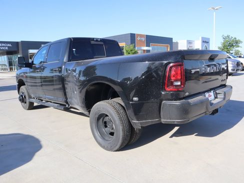 New 2026 RAM 3500 Tradesman AWD/4WD image 22