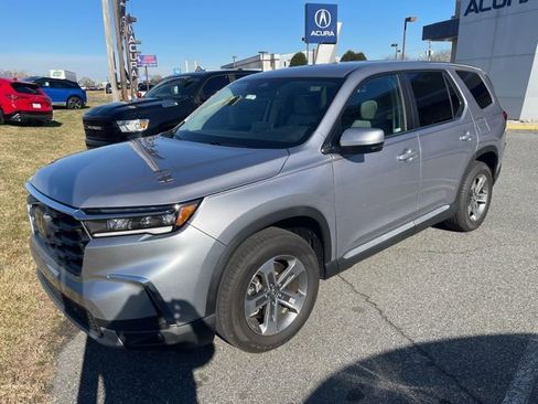 Certified 2025 Honda Pilot EX-L image 4