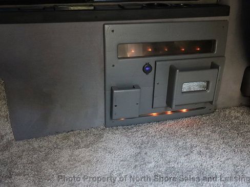 Used 1998 Dodge B1500 image 32