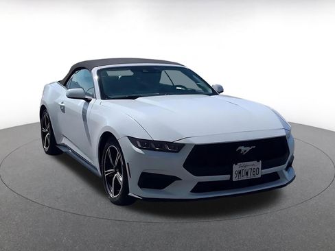 Used 2024 Ford Mustang Premium image 3