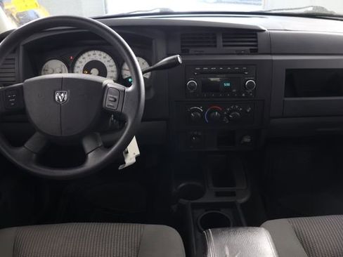 Used 2010 Dodge Dakota Big Horn AWD/4WD image 2