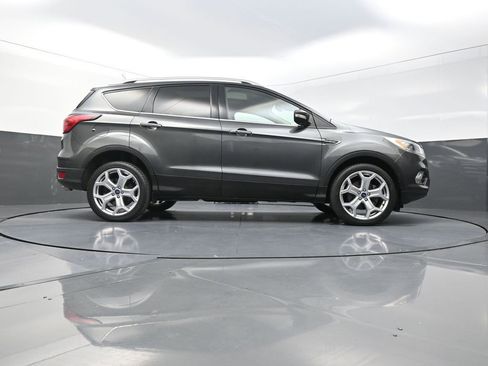 Used 2019 Ford Escape Titanium AWD/4WD image 31