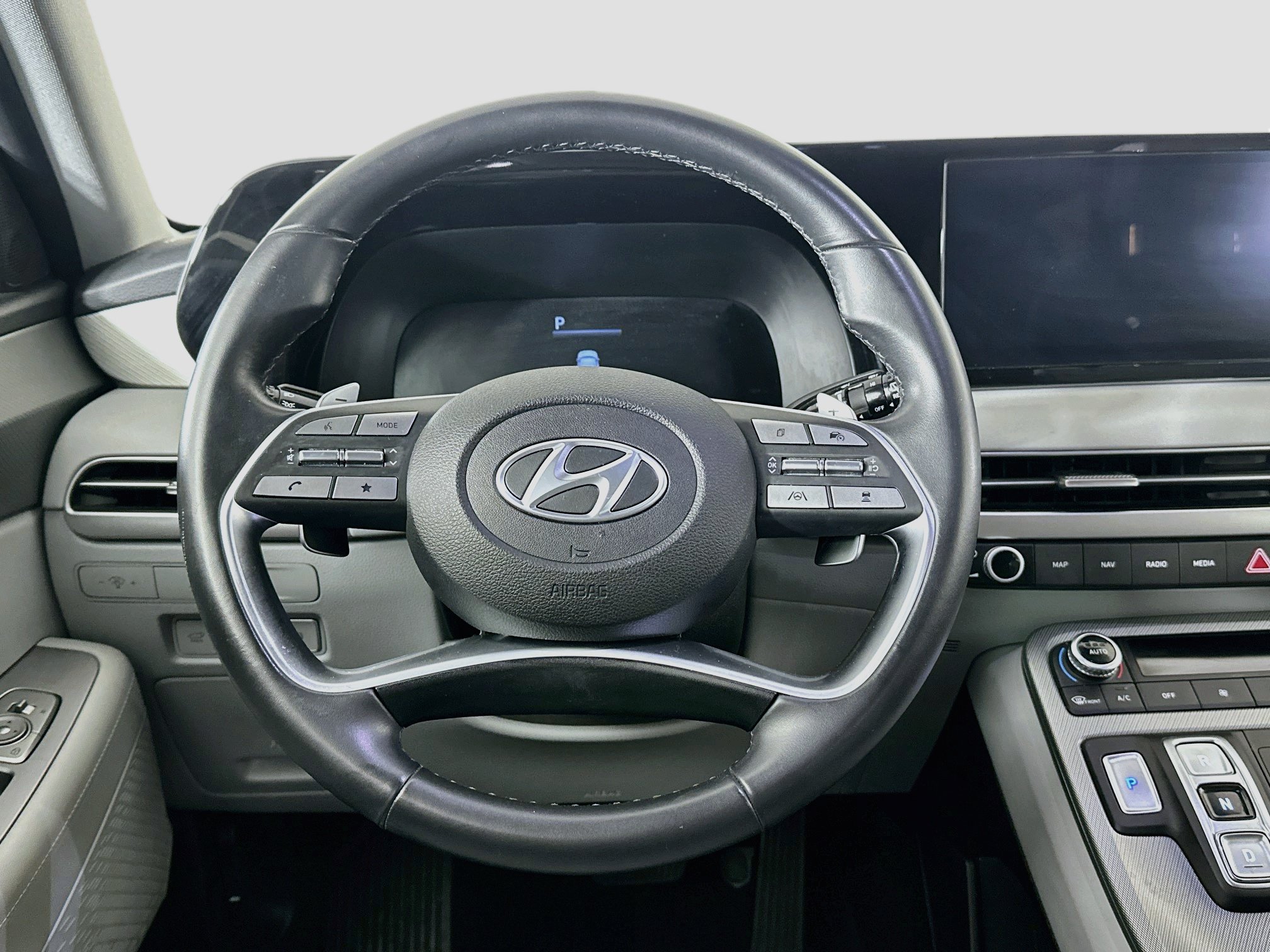 Used 2025 Hyundai Palisade SEL FWD image 18