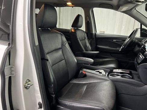 Used 2020 Honda Pilot Elite image 28