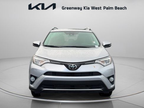 Used 2016 Toyota RAV4 Limited FWD image 2