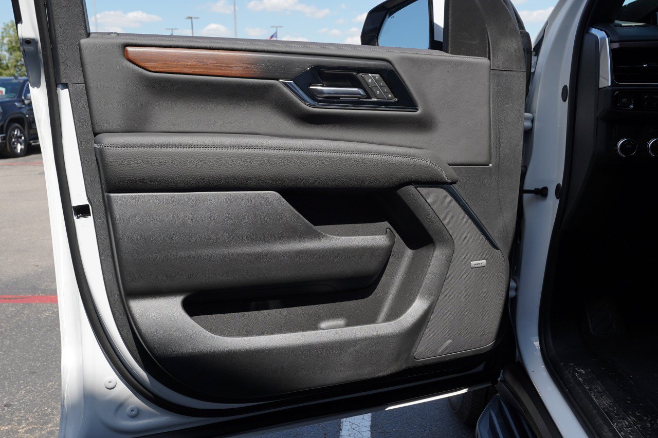 New 2026 GMC Yukon Denali w/ Advanced Technology Package RWD image 37