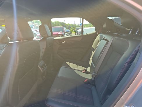 Used 2024 Chevrolet Equinox RS AWD/4WD image 15