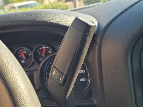 Used 2021 Chevrolet Silverado 1500 Custom image 15