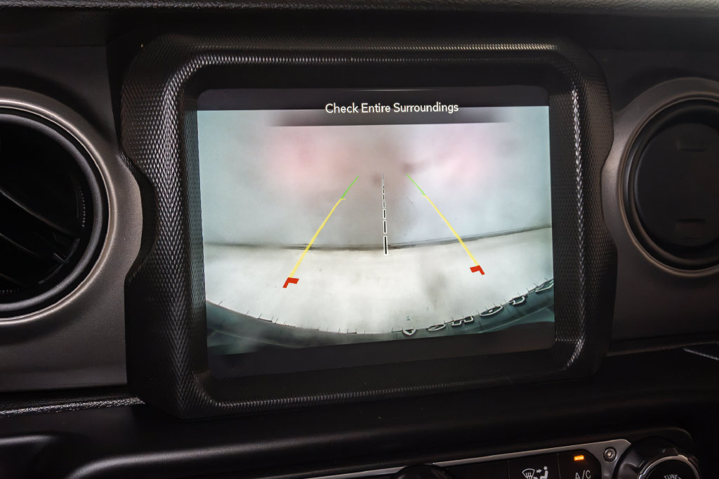 Used 2023 Jeep Wrangler Unlimited w/ 8.4" Radio Group AWD/4WD image 18