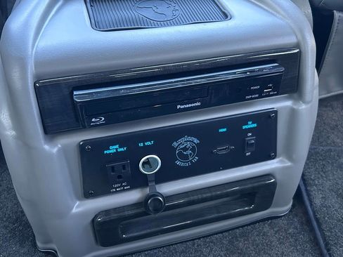 New 2025 GMC Savana 2500 w/ Driver Convenience Package image 12