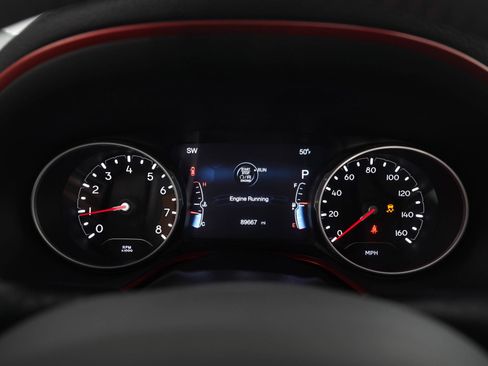 Used 2018 Jeep Compass Trailhawk w/ Cold Weather Group image 19