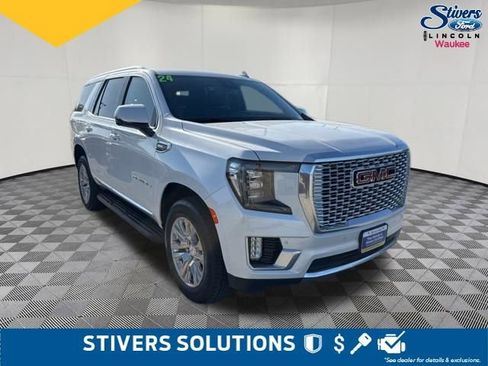 Used 2024 GMC Yukon Denali w/ LPO, Floor Liner Package AWD/4WD image 3