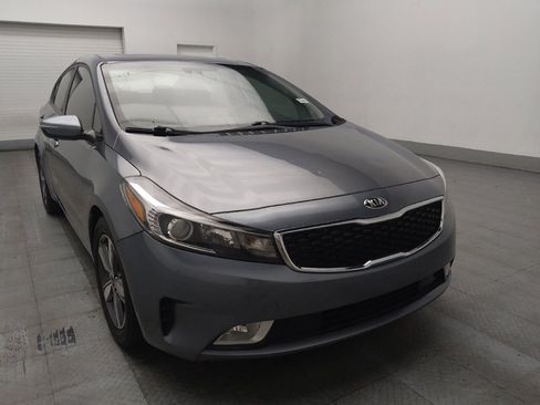 Used 2018 Kia Forte S w/ S Technology Plus Package FWD image 13