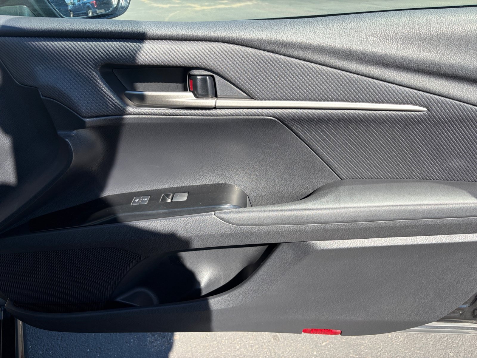 Used 2025 Toyota Camry SE FWD image 16