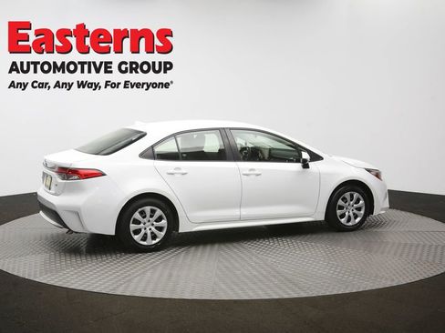 Used 2022 Toyota Corolla LE image 42