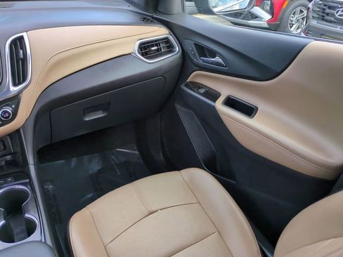 Used 2023 Chevrolet Equinox Premier AWD/4WD image 15
