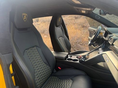 Used 2023 Lamborghini Urus S AWD/4WD image 26