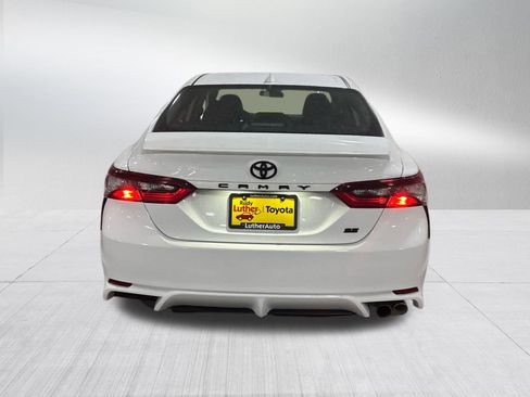 Used 2024 Toyota Camry SE FWD image 5