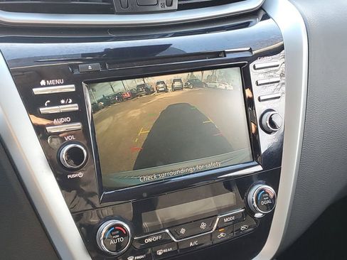 Used 2021 Nissan Murano SV image 20
