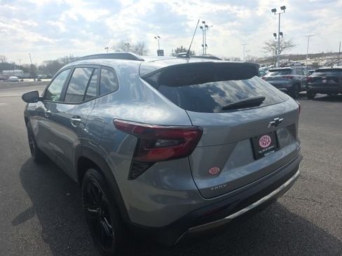 New 2026 Chevrolet Trax ACTIV w/ Sunroof Package image 7