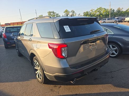 Used 2023 Ford Explorer ST-Line w/ Class IV Trailer Tow Package AWD/4WD image 3